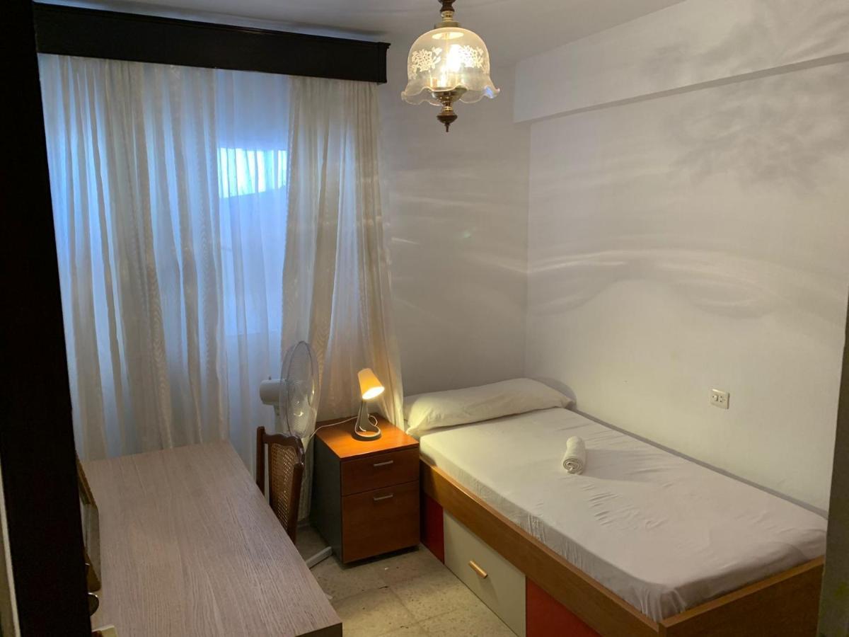 Habitacion Individual En La Victoria Malaga Zewnętrze zdjęcie